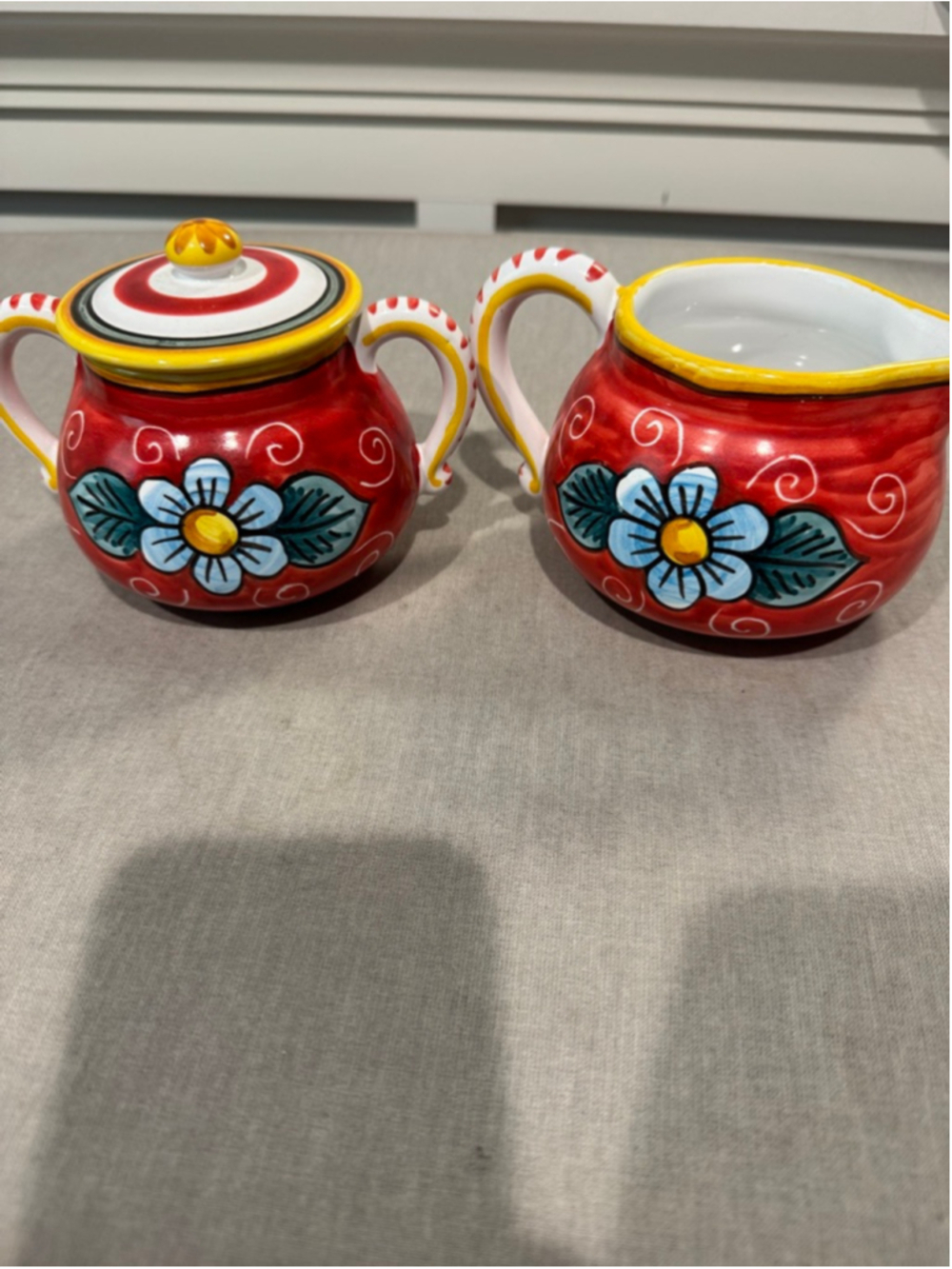 SBERNA DERUTA Red & Yellow Floral Creamer & Sugar Set One Size - Picture 2 of 13